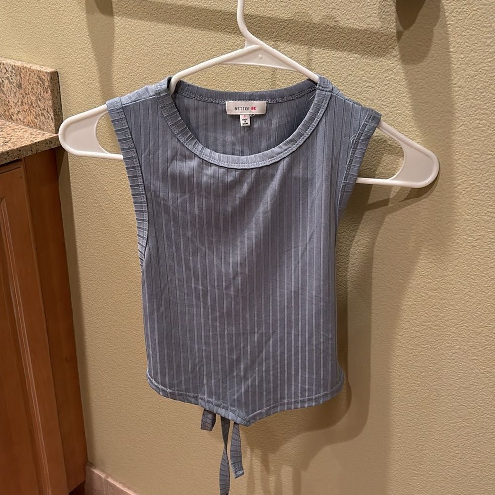 Better Be woman's silky baby blue striped shirt with a cut out in the back - Picture 2 of 12